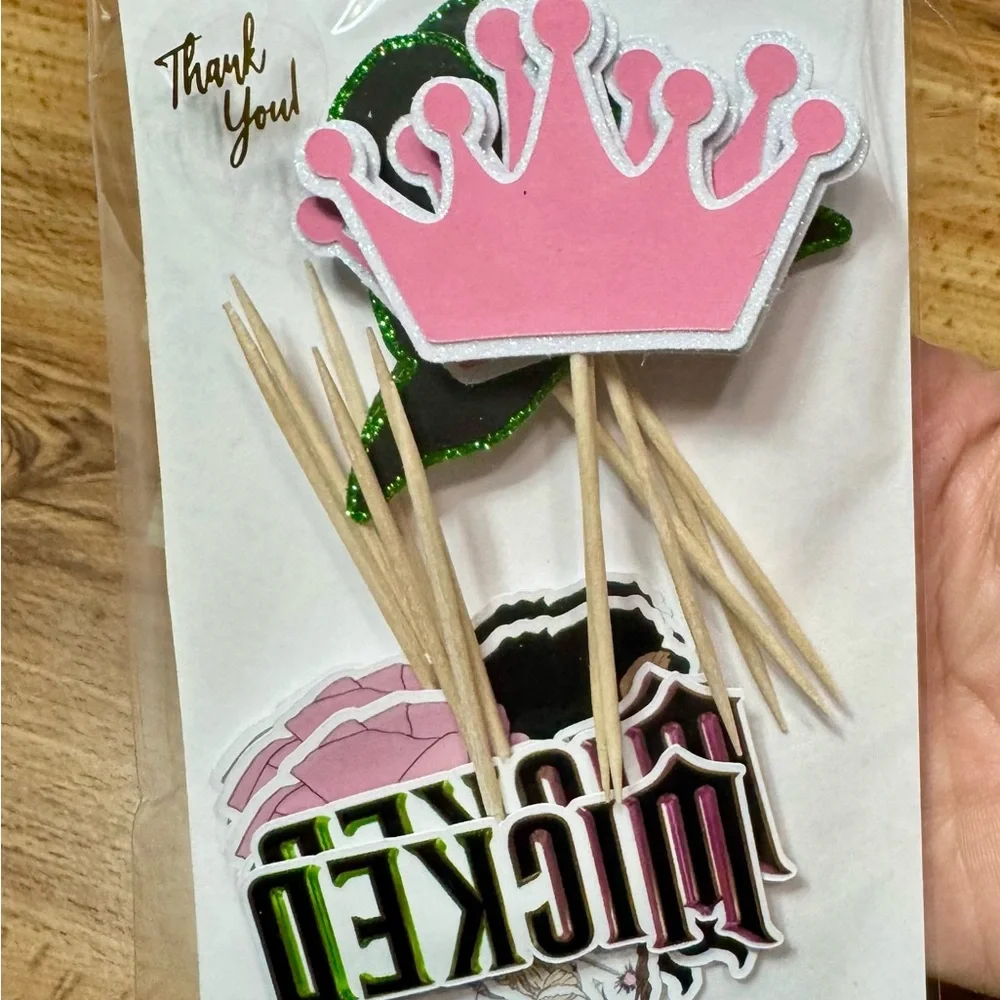 Wicked witch and princess themed cupcake toppers